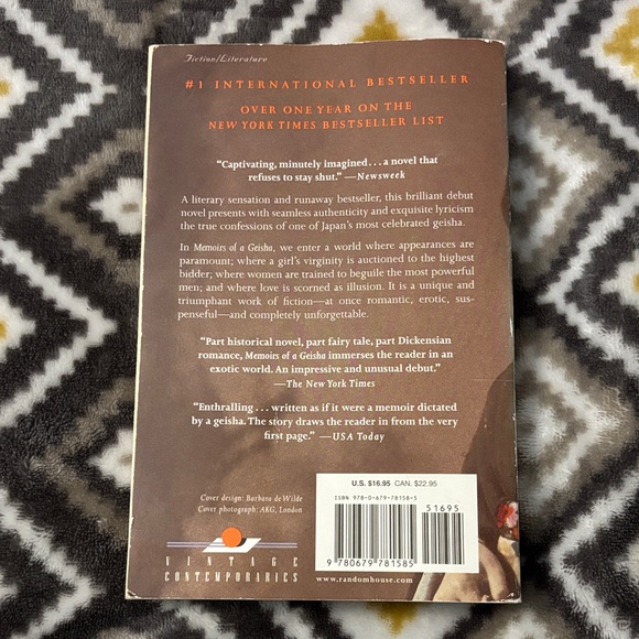 Memoirs of a Geisha Book - Picture 3 of 3